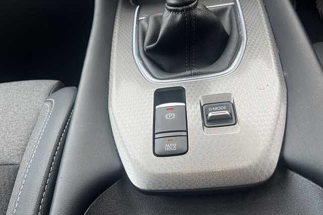 Nissan Qashqai 1.3 DiG-T MH N-Connecta 5dr