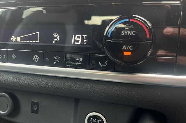 Nissan Qashqai 1.3 DiG-T MH N-Connecta 5dr