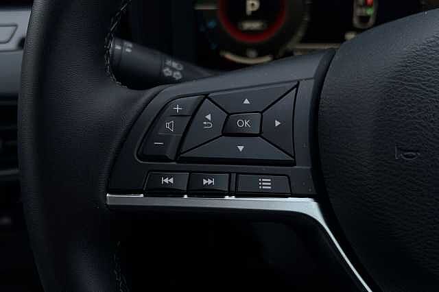 Nissan Juke 1.6 Hybrid N-Connecta 5dr Auto