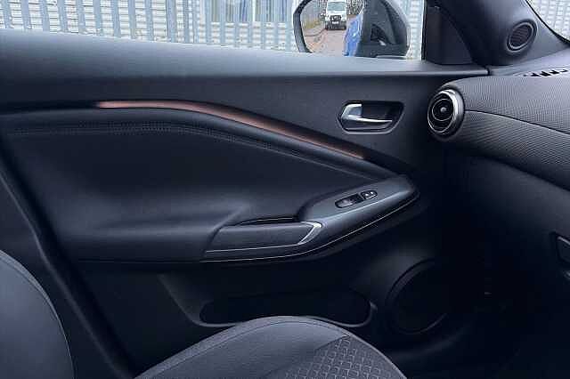 Nissan Juke 1.6 Hybrid N-Connecta 5dr Auto