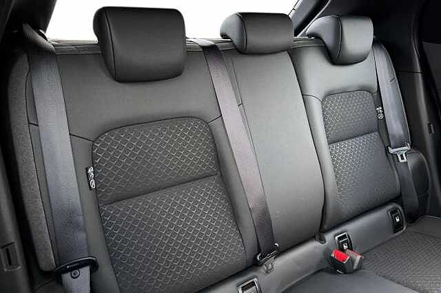 Nissan Juke 1.0 DiG-T N-Connecta 5dr