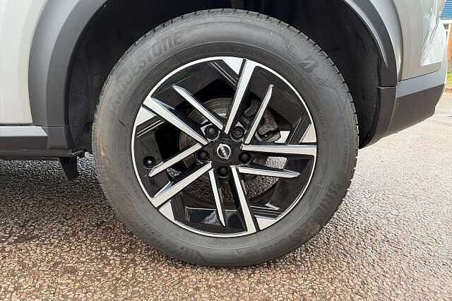 Nissan Juke 1.0 DiG-T N-Connecta 5dr