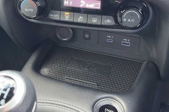 Nissan Juke 1.0 DiG-T N-Connecta 5dr