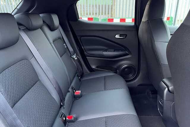 Nissan Juke 1.0 DiG-T N-Connecta 5dr