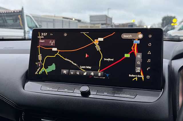 Nissan Qashqai 1.3 DiG-T MH 158 N-Connecta [Glass Rf] 5dr Xtronic