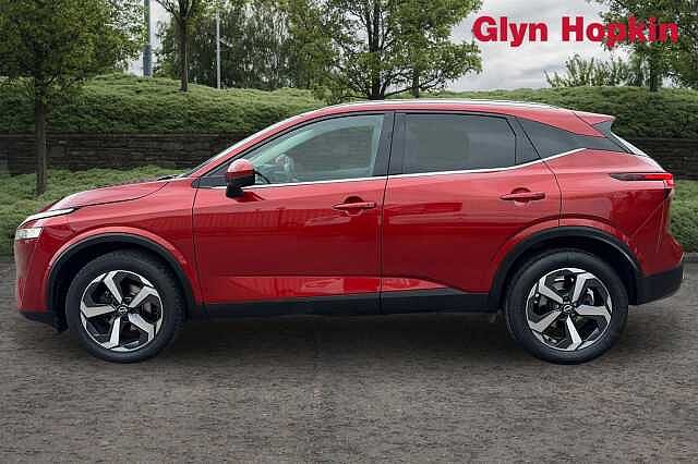 Nissan Qashqai 1.3 DiG-T MH 158 N-Connecta [Glass Rf] 5dr Xtronic