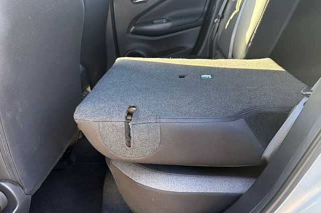 Nissan Juke 1.0 DiG-T N-Connecta 5dr