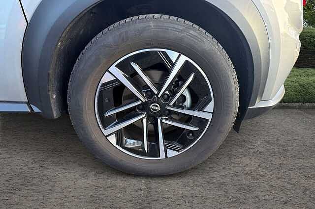 Nissan Juke 1.0 DiG-T N-Connecta 5dr