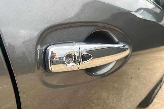 Nissan X-Trail 1.7 dCi N-Connecta 5dr