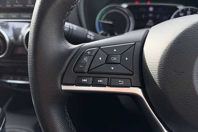 Nissan Juke 1.6 Hybrid N-Connecta 5dr Auto