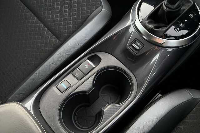 Nissan Juke 1.6 Hybrid N-Connecta 5dr Auto