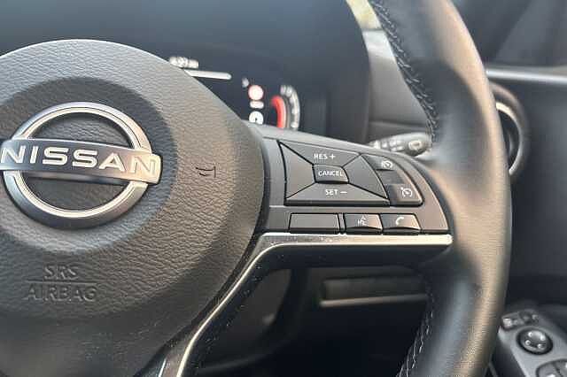 Nissan Juke 1.6 Hybrid N-Connecta 5dr Auto
