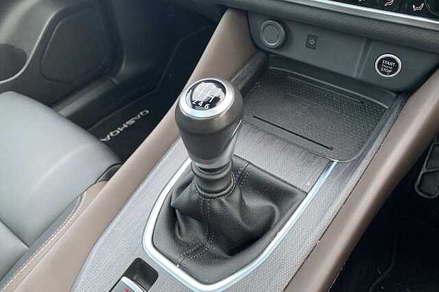 Nissan Qashqai 1.3 DiG-T MH Tekna 5dr