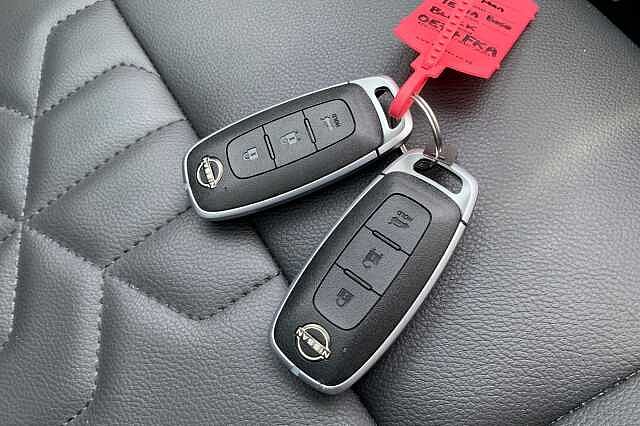 Nissan Qashqai 1.3 DiG-T MH Tekna 5dr