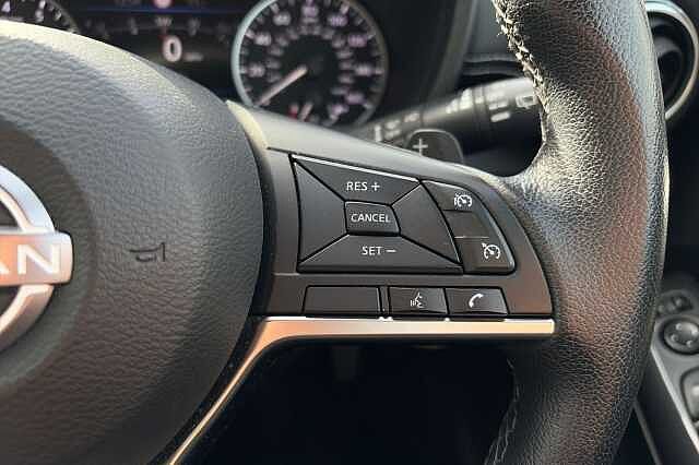 Nissan Juke 1.0 DiG-T 114 N-Connecta 5dr DCT