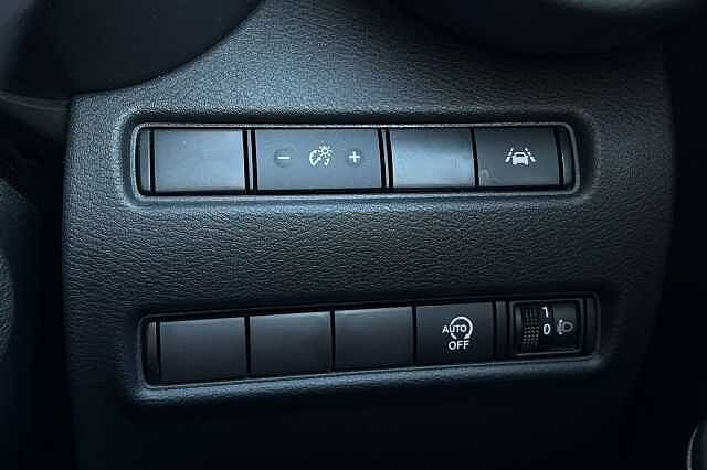 Nissan Juke 1.0 DiG-T 114 N-Connecta 5dr DCT