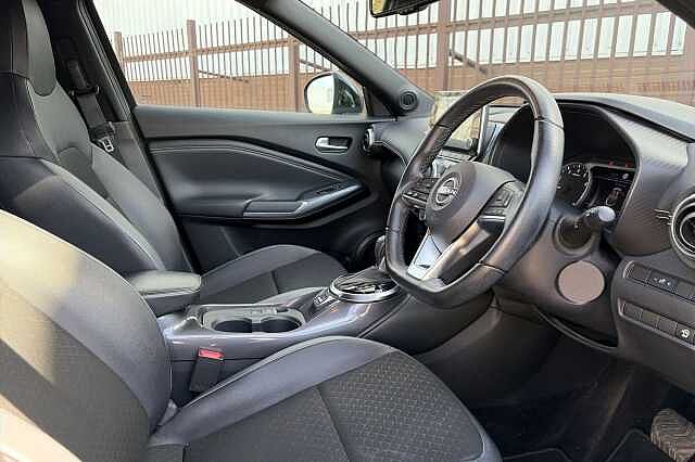 Nissan Juke 1.0 DiG-T 114 N-Connecta 5dr DCT