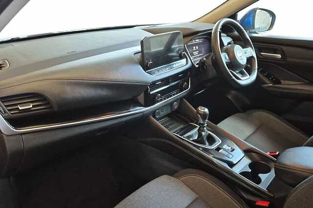 Nissan Qashqai 1.3 DiG-T MH Premiere Edition 5dr