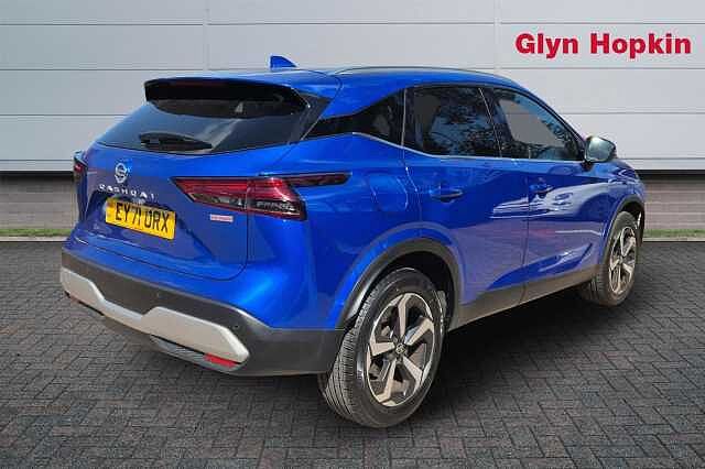 Nissan Qashqai 1.3 DiG-T MH Premiere Edition 5dr