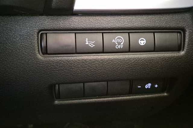 Nissan Qashqai 1.3 DiG-T MH Premiere Edition 5dr