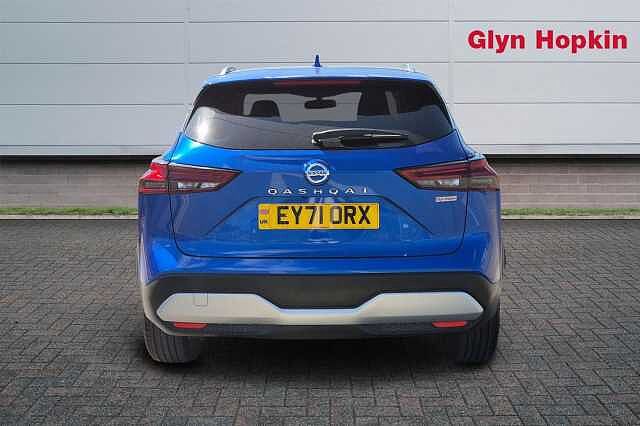 Nissan Qashqai 1.3 DiG-T MH Premiere Edition 5dr