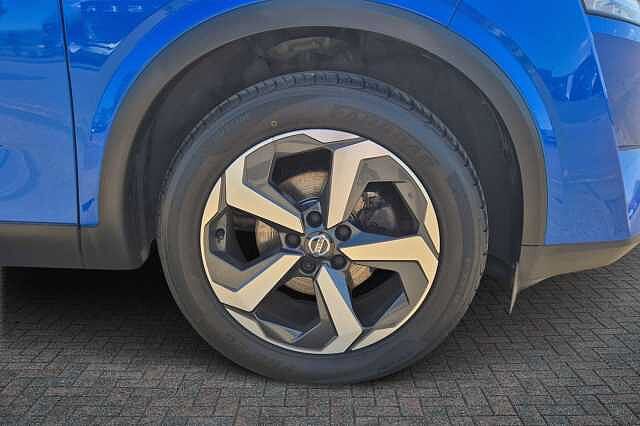 Nissan Qashqai 1.3 DiG-T MH Premiere Edition 5dr