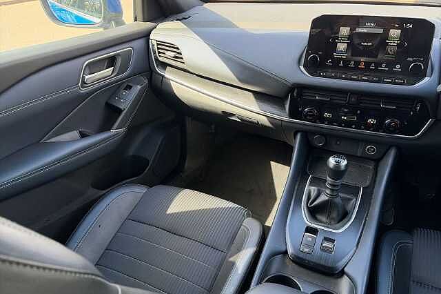 Nissan Qashqai 1.3 DiG-T MH Tekna 5dr