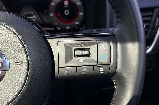 Nissan Qashqai 1.3 DiG-T MH Tekna 5dr