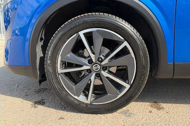 Nissan Qashqai 1.3 DiG-T MH Tekna 5dr