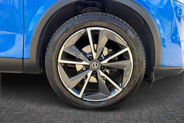 Nissan Qashqai 1.3 DiG-T MH Tekna 5dr