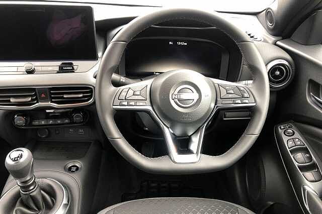 Nissan Juke 1.0 DiG-T N-Connecta 5dr