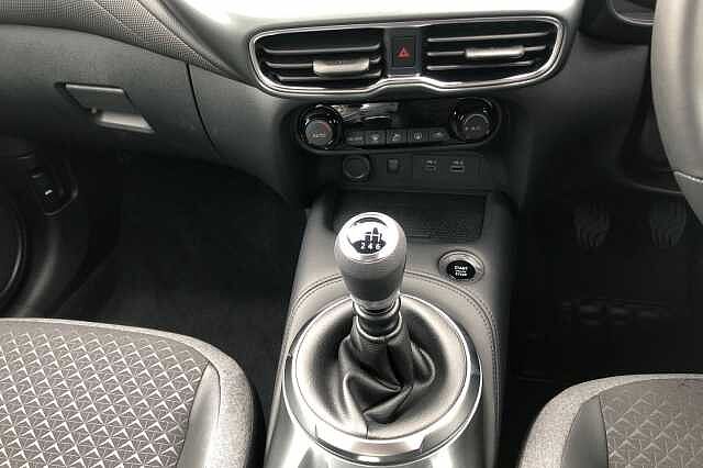 Nissan Juke 1.0 DiG-T N-Connecta 5dr