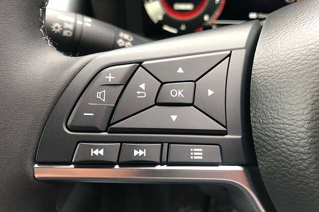 Nissan Juke 1.0 DiG-T N-Connecta 5dr