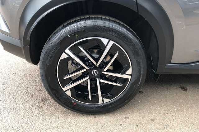 Nissan Juke 1.0 DiG-T N-Connecta 5dr
