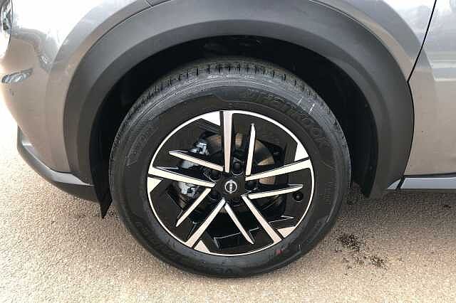 Nissan Juke 1.0 DiG-T N-Connecta 5dr