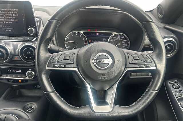 Nissan Juke 1.0 DiG-T 114 N-Connecta 5dr