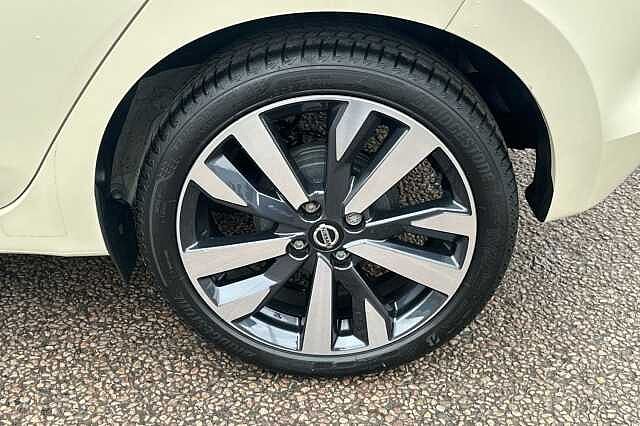 Nissan Micra 1.0 IG-T 92 Tekna 5dr CVT