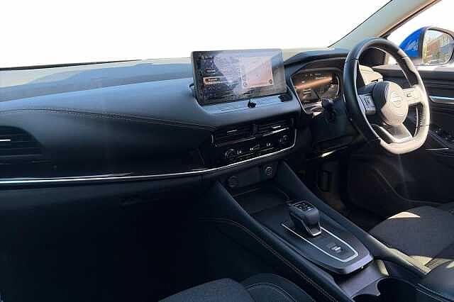 Nissan Qashqai 1.3 DiG-T MH 158 N-Connecta 5dr Xtronic