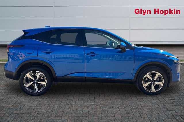 Nissan Qashqai 1.3 DiG-T MH 158 N-Connecta 5dr Xtronic