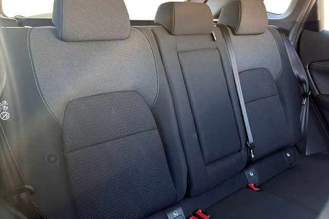 Nissan Qashqai 1.3 DiG-T MH 158 N-Connecta 5dr Xtronic