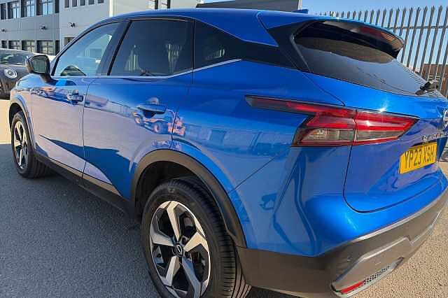 Nissan Qashqai 1.3 DiG-T MH 158 N-Connecta 5dr Xtronic