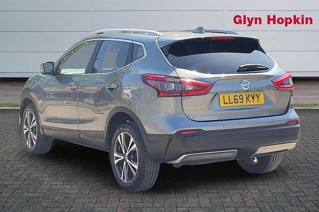 Nissan Qashqai 1.3 DiG-T N-Connecta 5dr