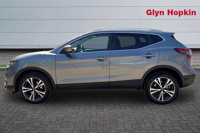 Nissan Qashqai 1.3 DiG-T N-Connecta 5dr